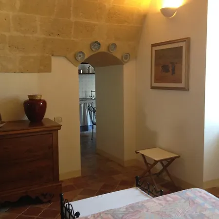 Casa Giura Longo